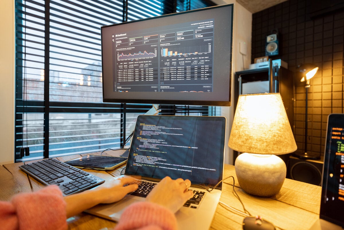 Desenvolvimento de software personalizado e arquitetura aplicacional