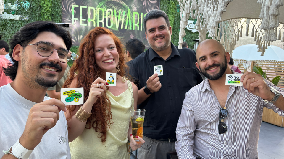 Syoners at a golden hour event